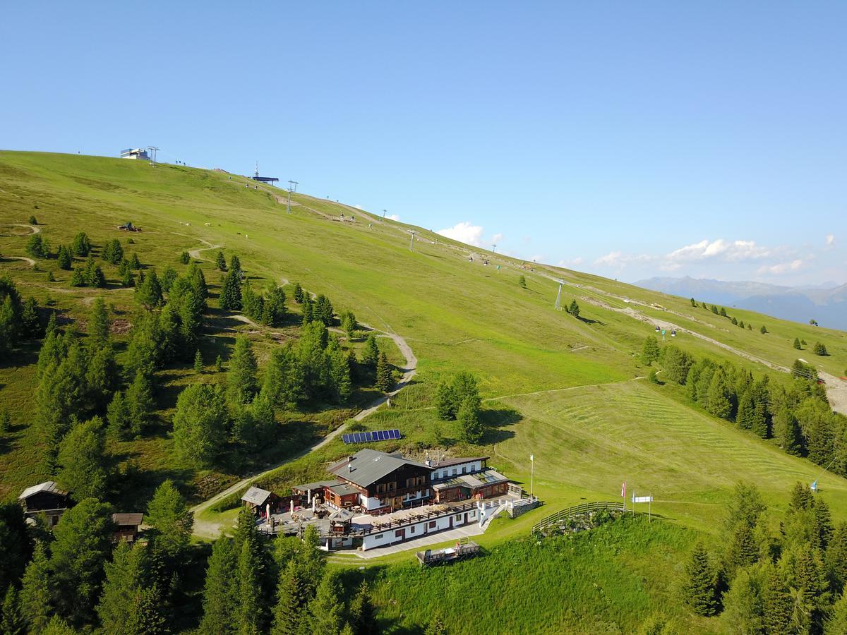 Rifugio Graziani Huette Hotel Al Plan di Mareo Buitenkant foto