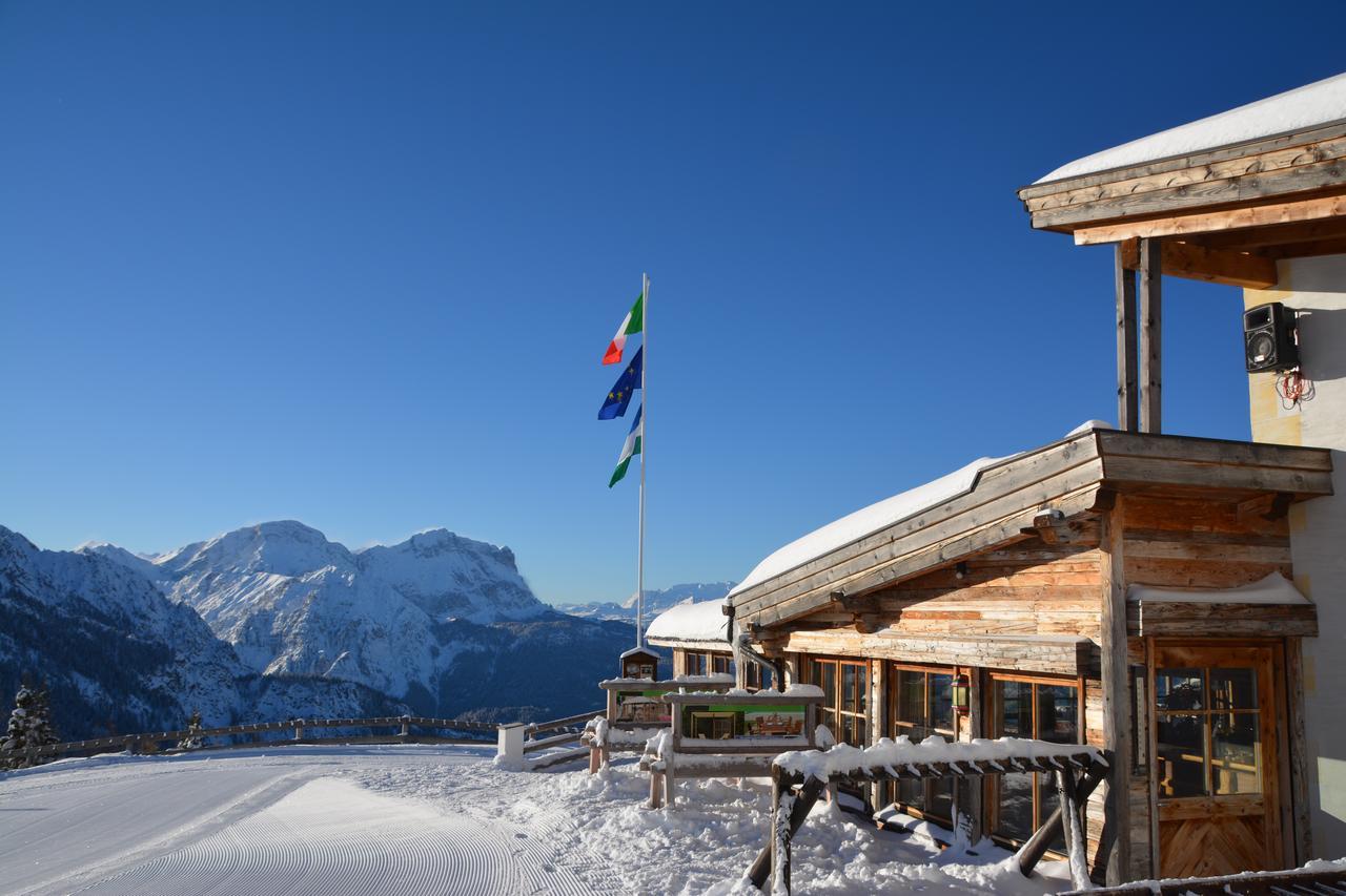Rifugio Graziani Huette Hotel Al Plan di Mareo Buitenkant foto